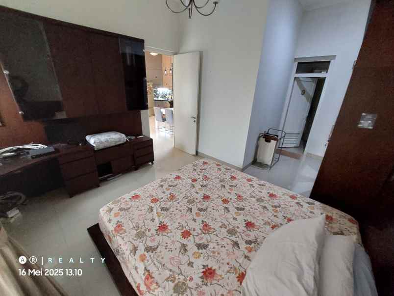 dijual rumah cigadung kota bandung jawa