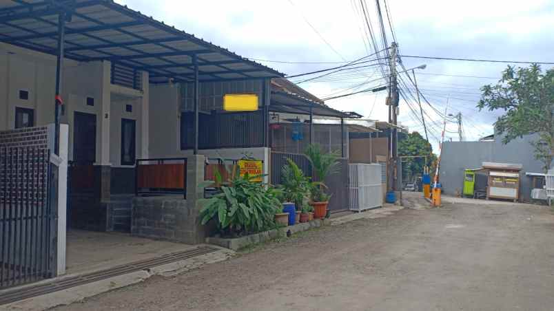 dijual rumah cihanjuang