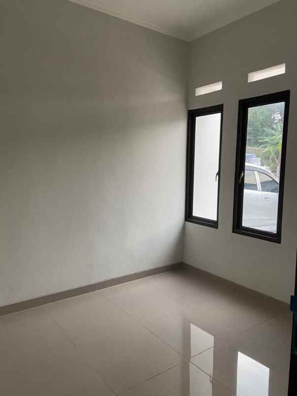 dijual rumah ciilodong