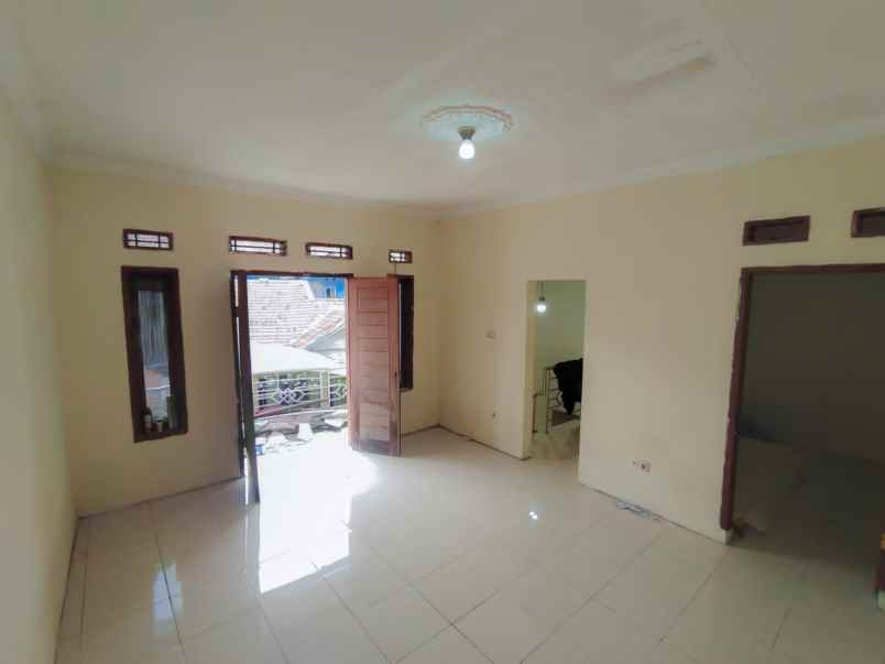 dijual rumah cijerah