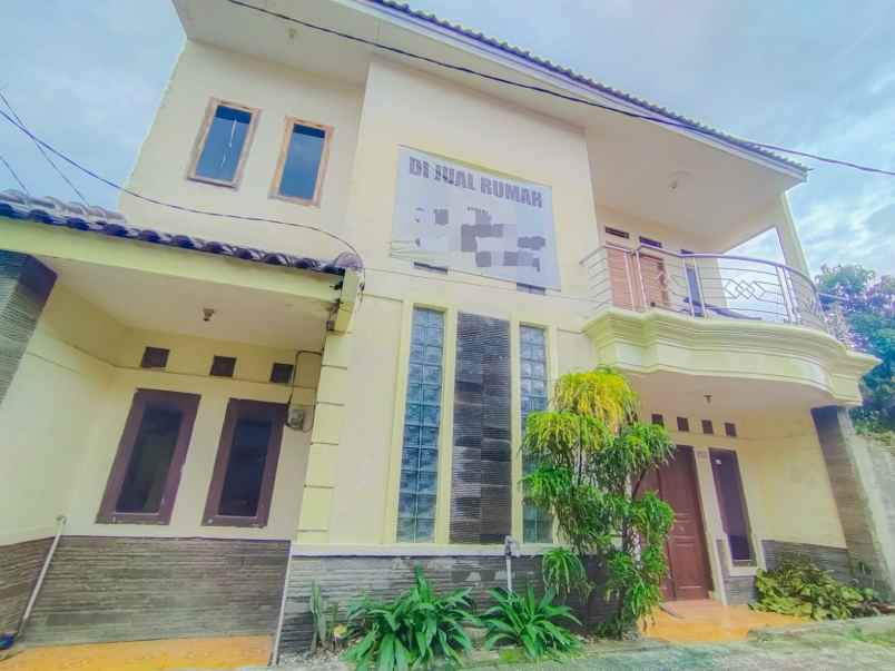 dijual rumah cijerah