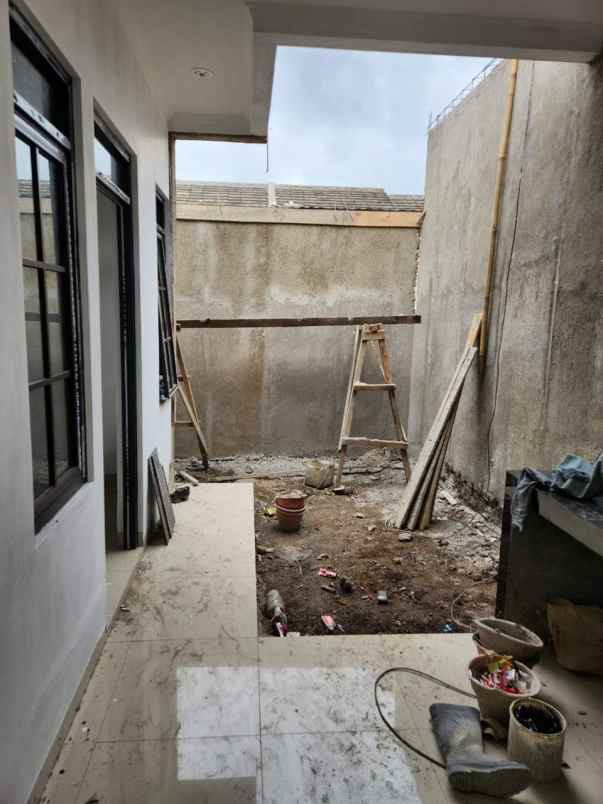 dijual rumah cikoneng