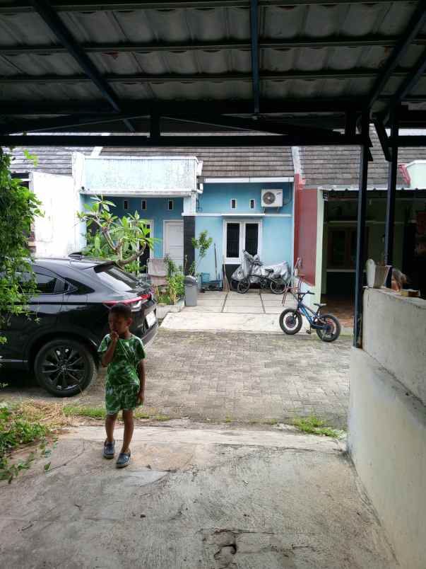 dijual rumah cinere depok