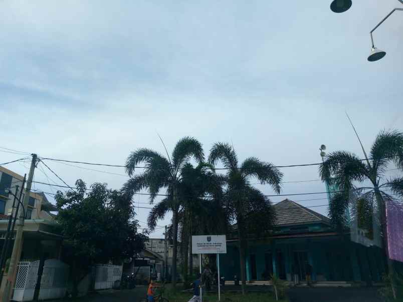 dijual rumah cinere depok