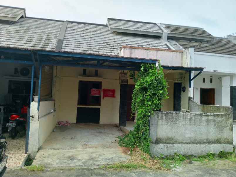 dijual rumah cinere depok