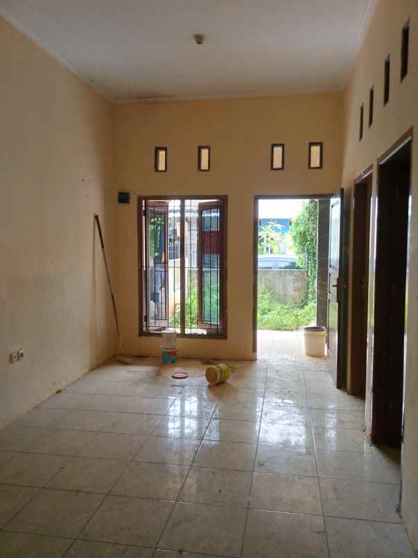 dijual rumah cinere depok