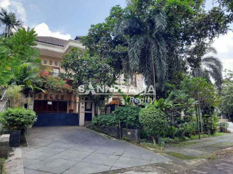 dijual rumah cinere depok