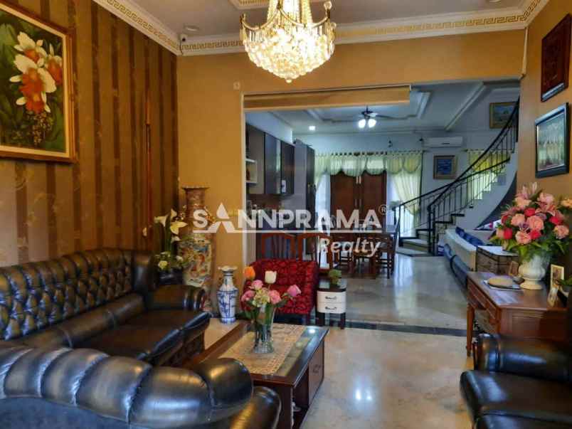 dijual rumah cinere depok