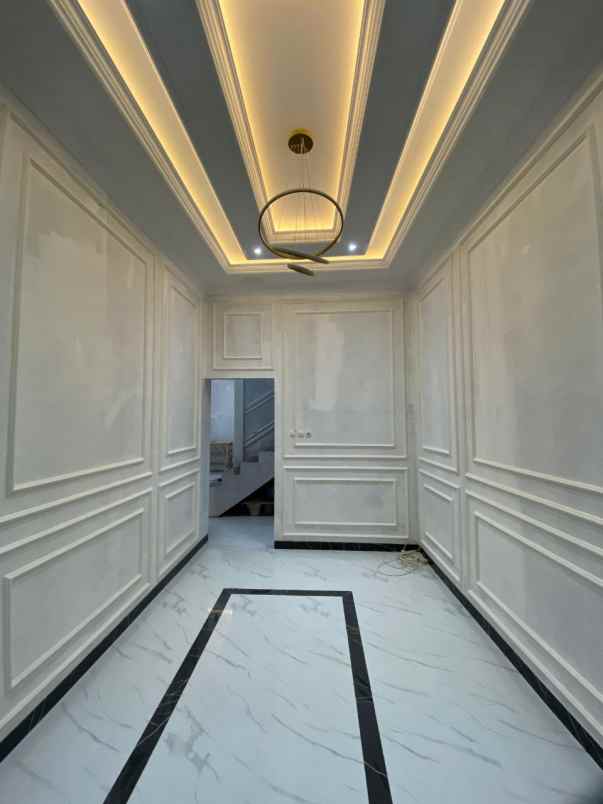 dijual rumah cipedak