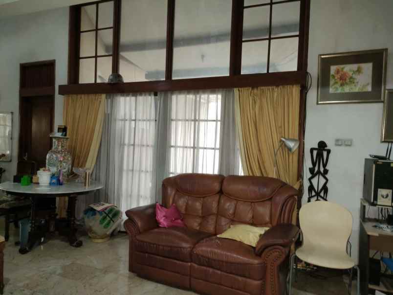 dijual rumah cipete selatan kec