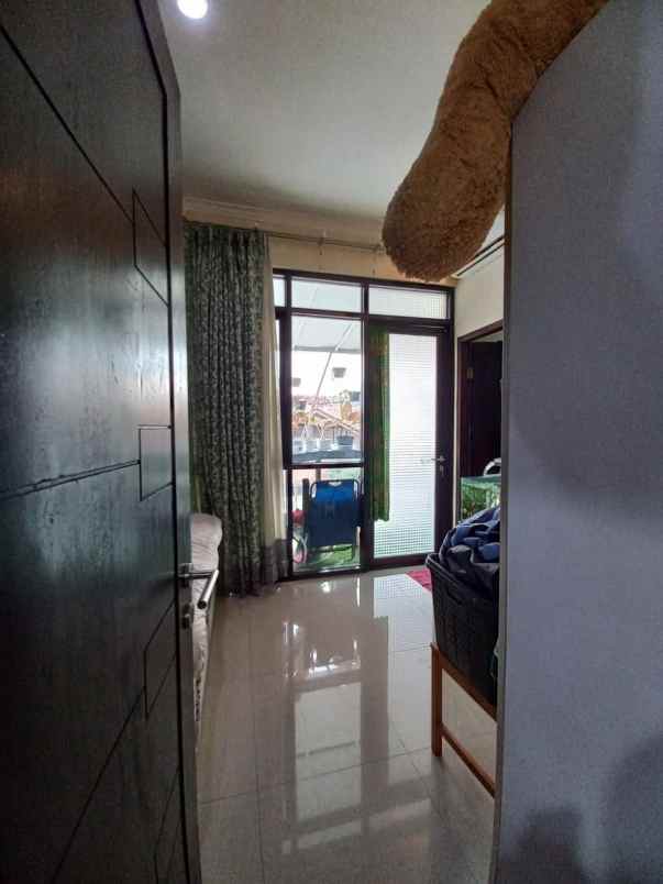 dijual rumah ciputat komplek patal senayan