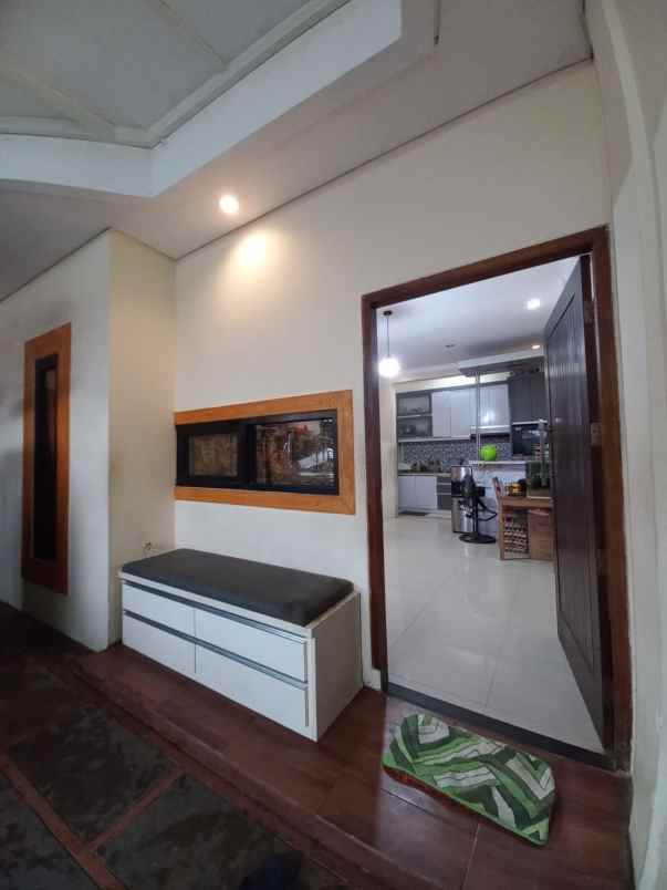 dijual rumah ciputat komplek patal senayan