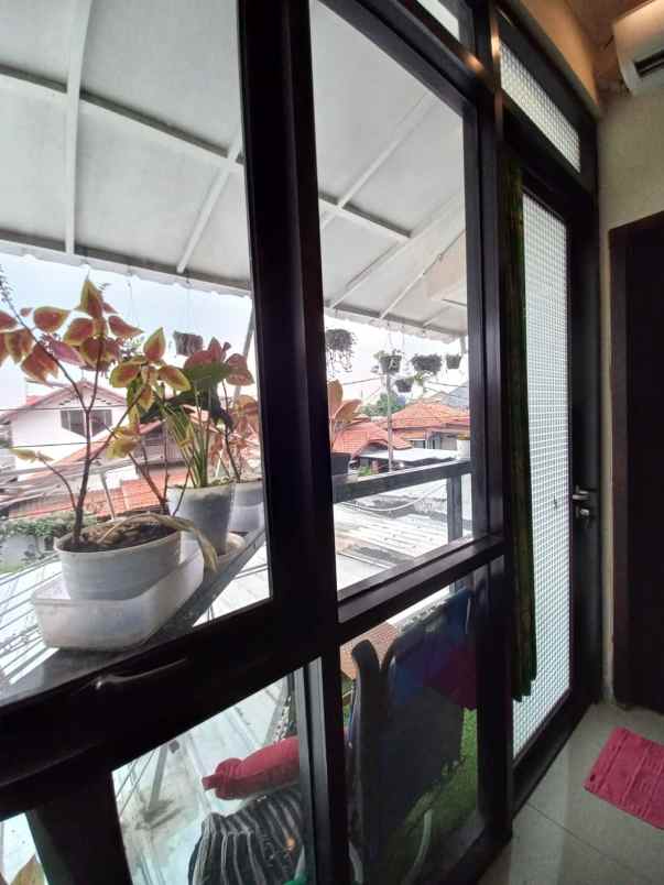 dijual rumah ciputat komplek patal senayan