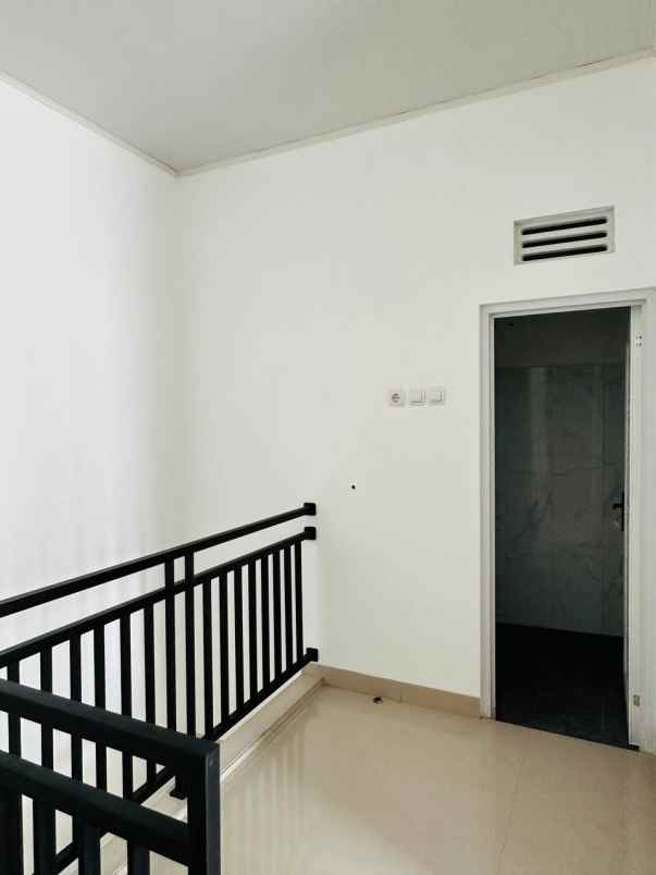 dijual rumah ciputat tangsel