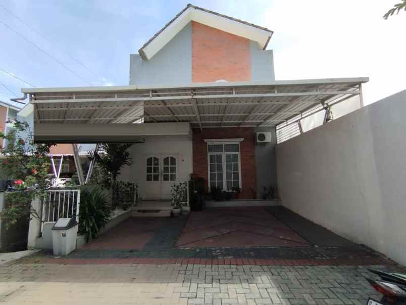 dijual rumah cisaranten kulon