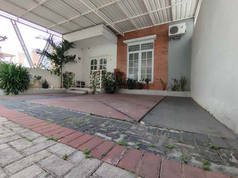 dijual rumah cisaranten kulon