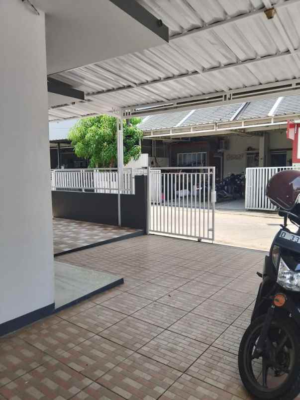 dijual rumah cisaranten kulon