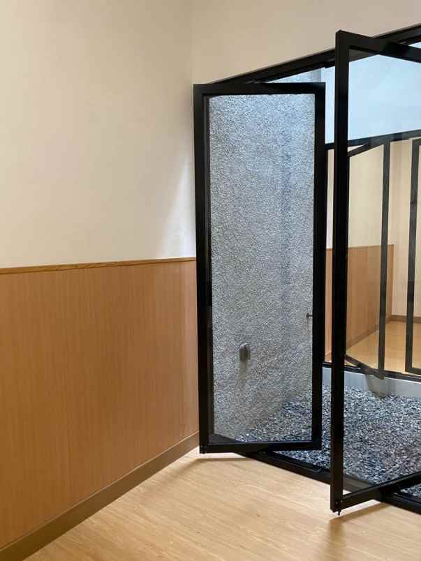 dijual rumah cisaranten kulon