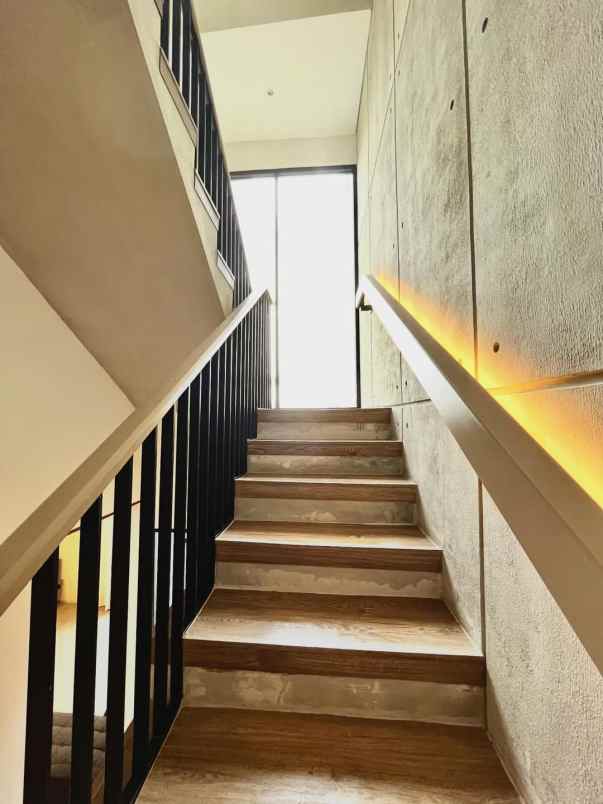 dijual rumah citragran cibubur cbd