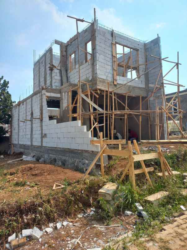 dijual rumah ciwaruga sayap geger kalong