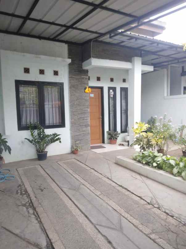 dijual rumah ciwastra