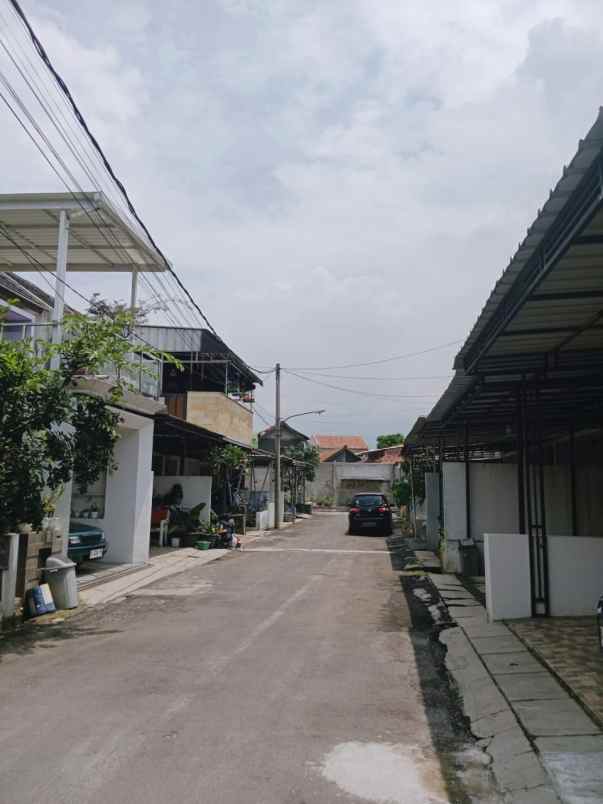 dijual rumah cluster edelweis