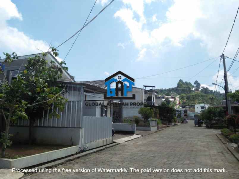 dijual rumah cluster karyawangi