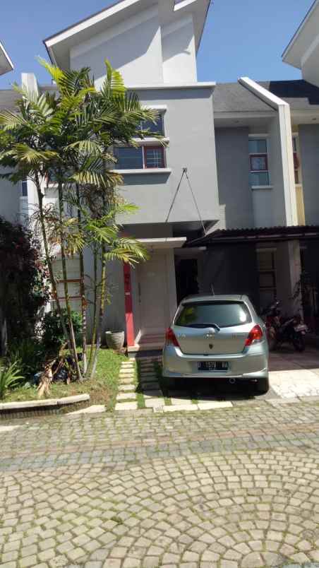 dijual rumah cluster sukajadi residence