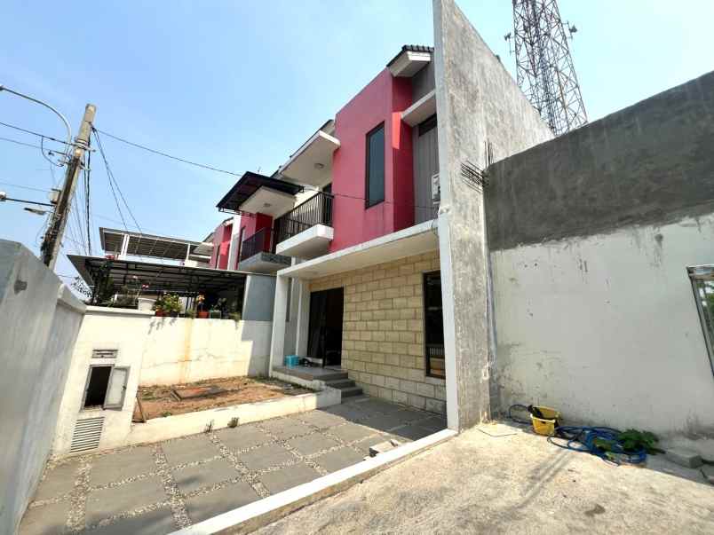 dijual rumah cluster taman sari