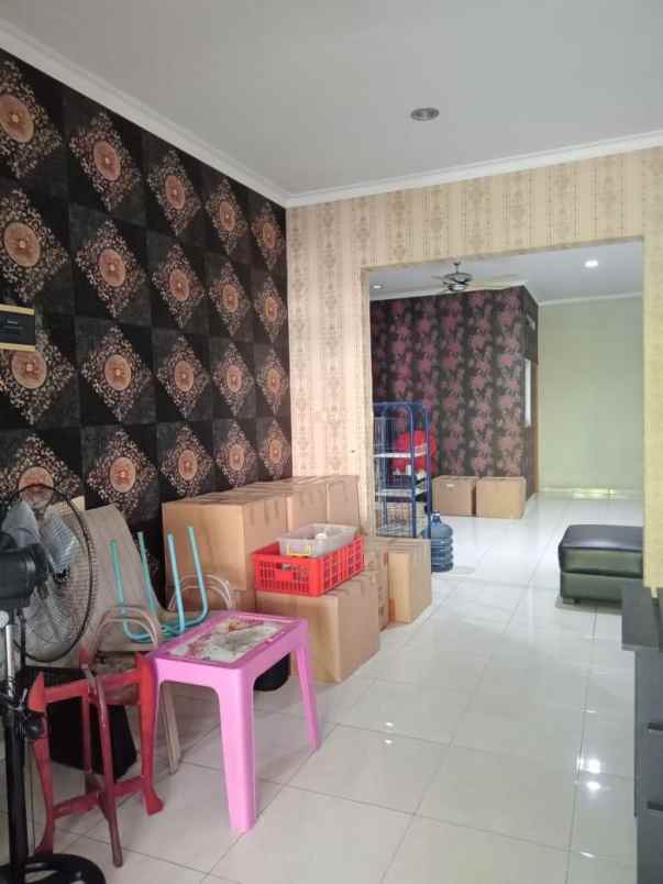 dijual rumah cluster teresta metland