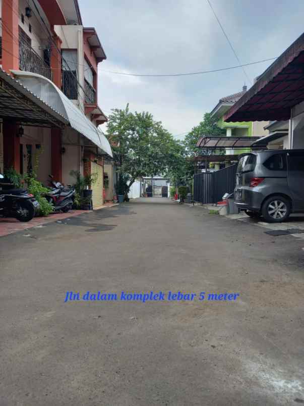 dijual rumah condet bale kambang