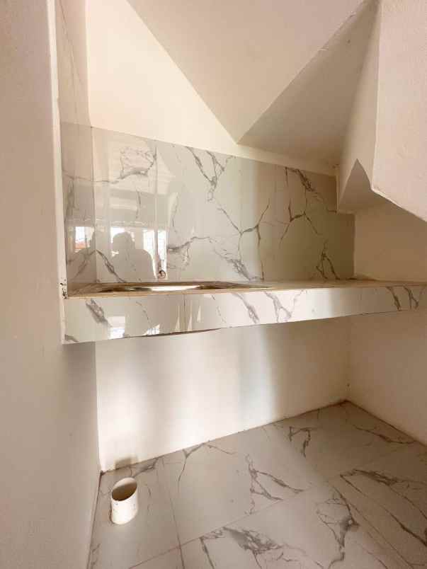 dijual rumah condet kramat jati