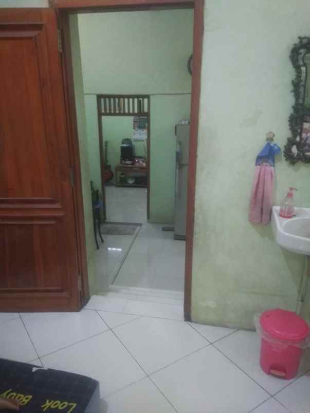 dijual rumah daerah hos cokroaminoto