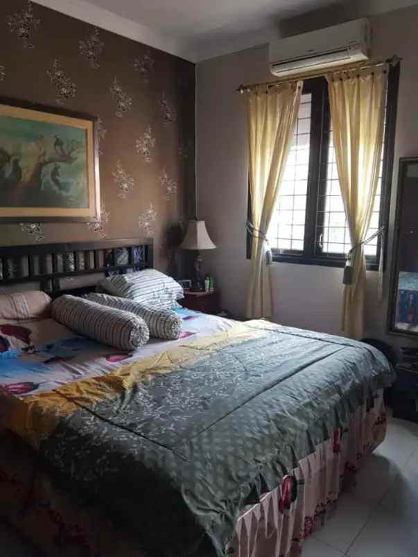 dijual rumah dalam cluster nyaman di ciputat