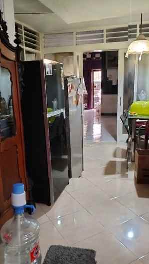 dijual rumah darmo harapan