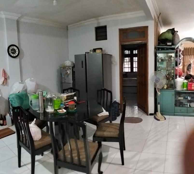 dijual rumah darmo indah selatan