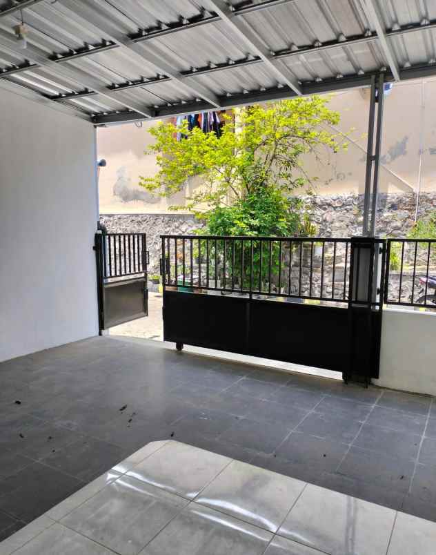 dijual rumah dawet ringin