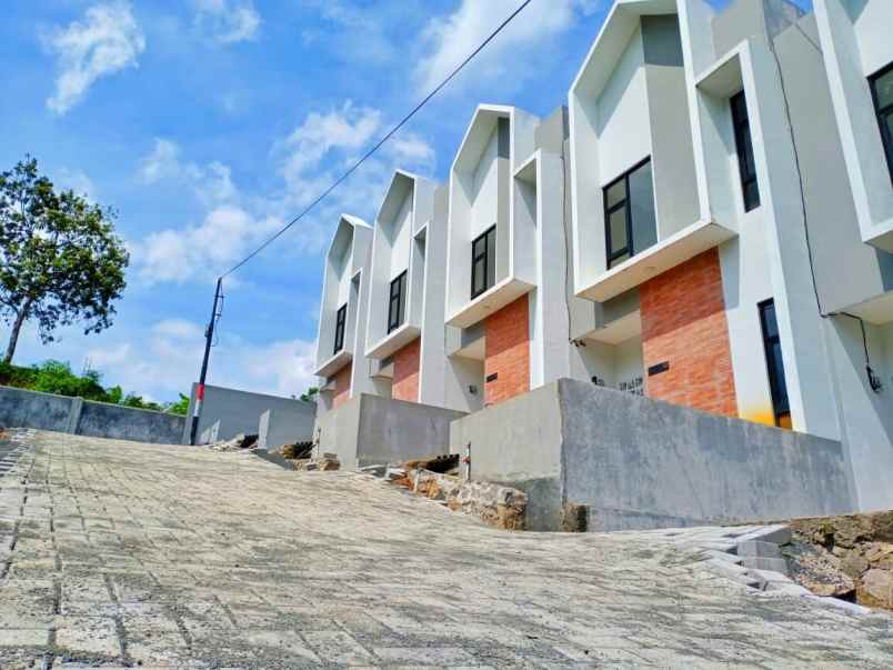 dijual rumah dekat pusat kota bandung