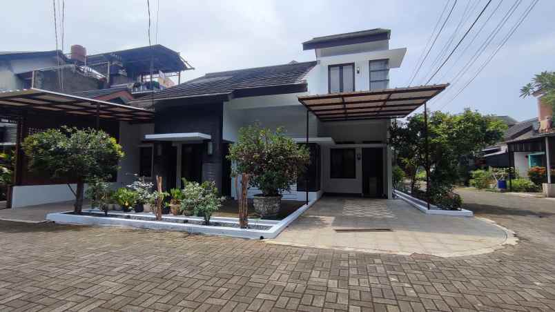 dijual rumah dekat rs edelweis cijaura