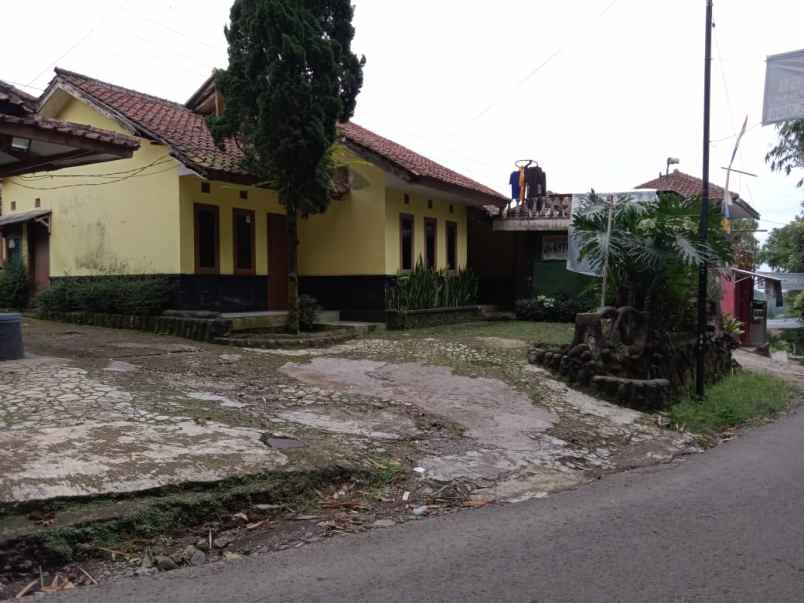 dijual rumah desa nagrak kecamatan