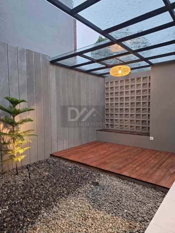 dijual rumah design villa di serpong garden