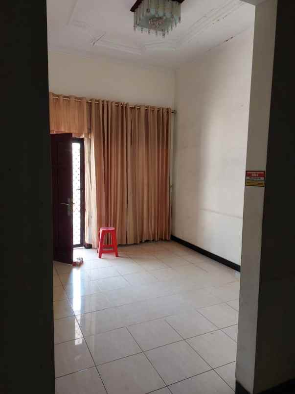 dijual rumah dharmahusada indah