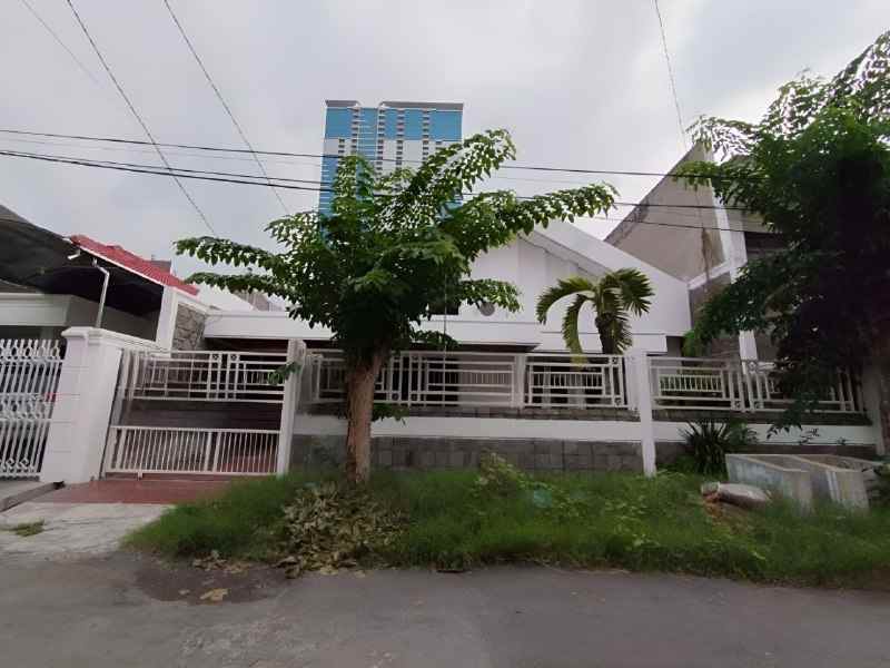 dijual rumah dharmahusada indah