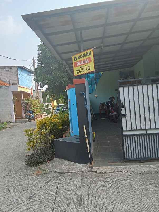dijual rumah di hook