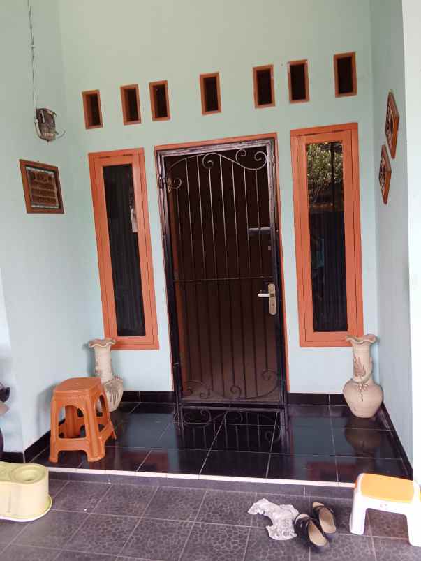 dijual rumah di hook