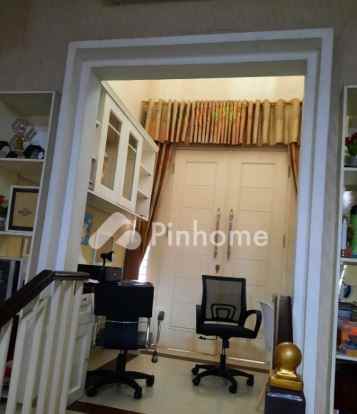 dijual rumah di kemirimuka beji depok jawa barat