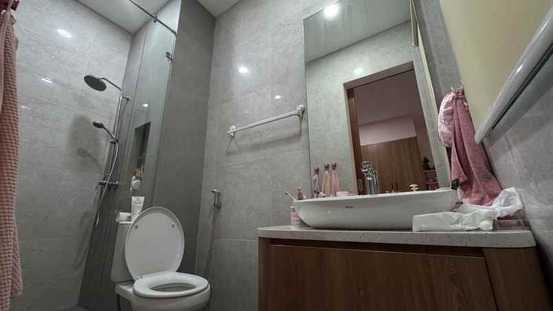 dijual rumah di komplek puri agung lestari beji depok