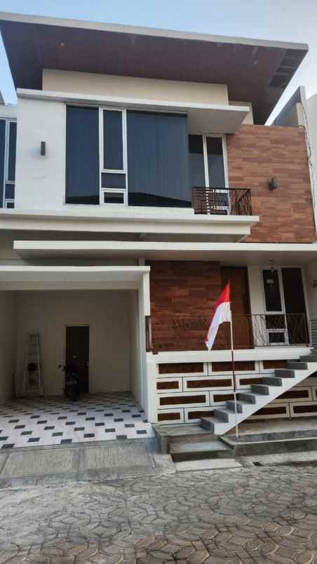dijual rumah di pandean lamper gayamsari semarang