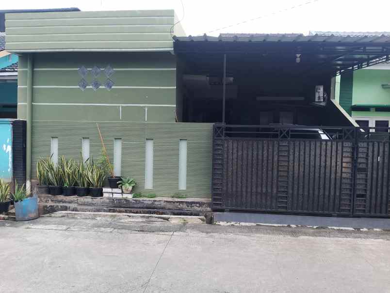 dijual rumah di perumahan taman jatisari permai bekasi