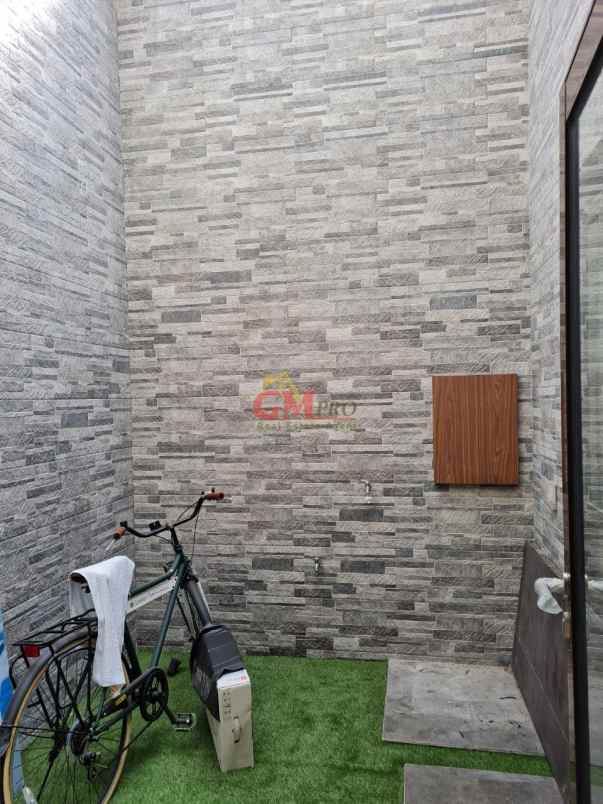 dijual rumah full furnished kotabaru parahyangan